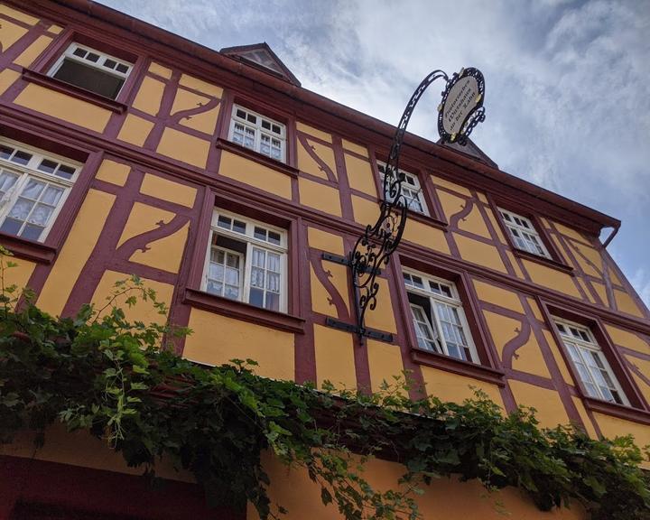 Historisches Wirtshaus an der Lahn